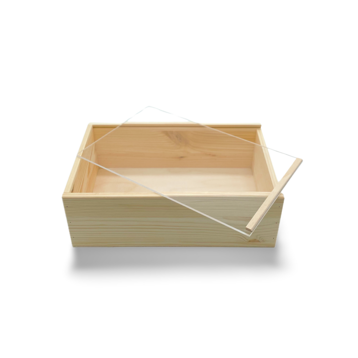 Holzkiste mit durchsichtigem Deckel.