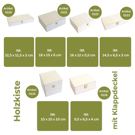 Sechs verschiedene Holzkisten mit aufklappbaren Deckeln.