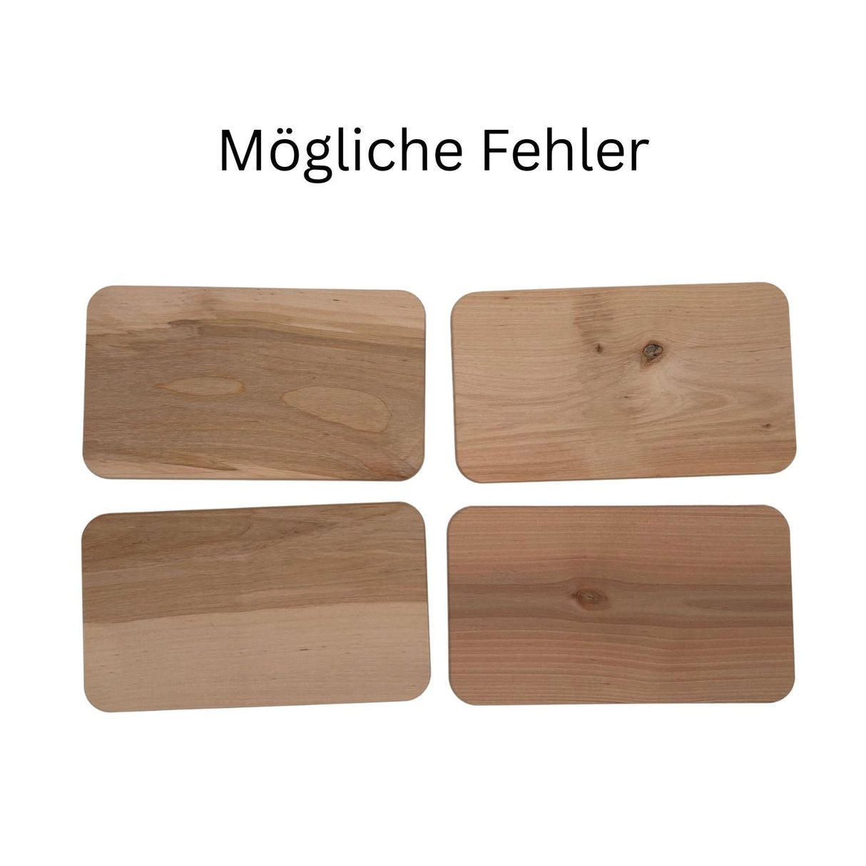 Vier rechteckige Holzbretter mit abgerundeten Ecken, von denen jedes ein einzigartiges Holzmaserungsmuster aufweist und einige kleine Äste haben.