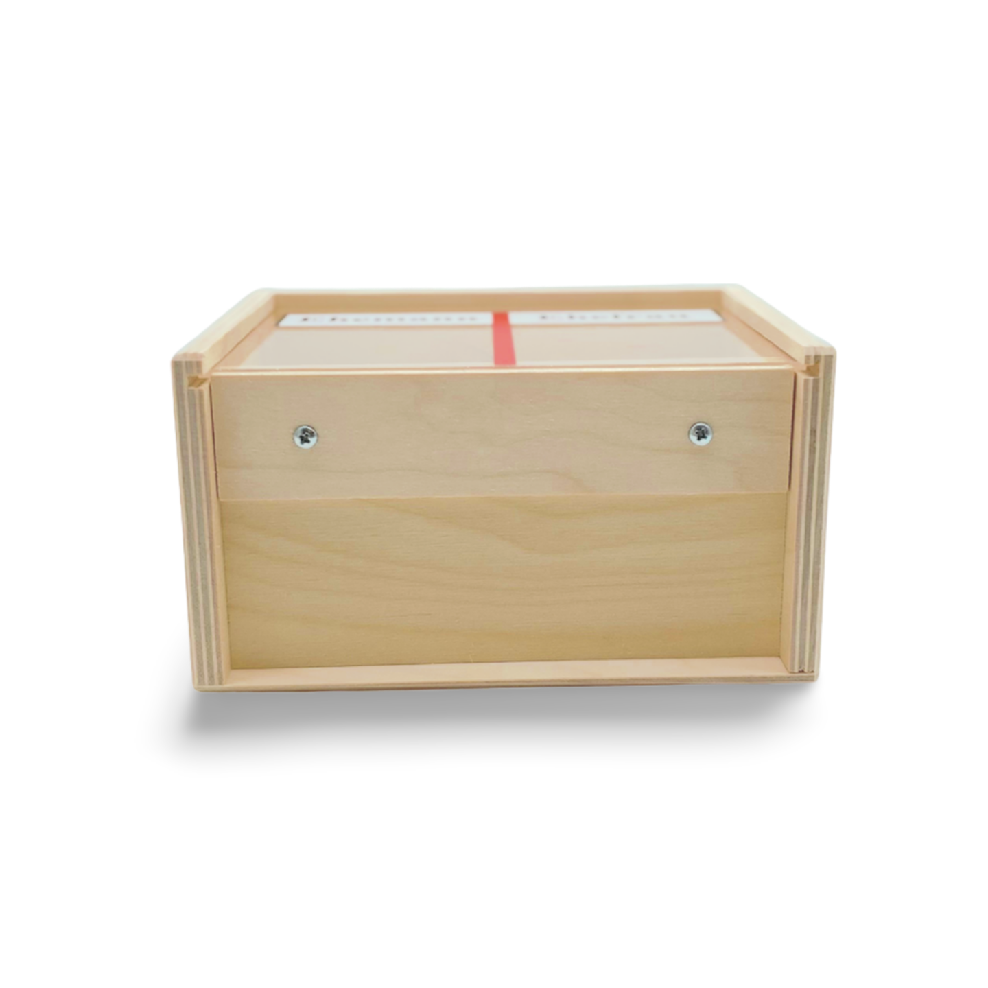 Hellbraune Aufbewahrungsbox aus Holz mit einem roten Streifen auf dem Deckel.