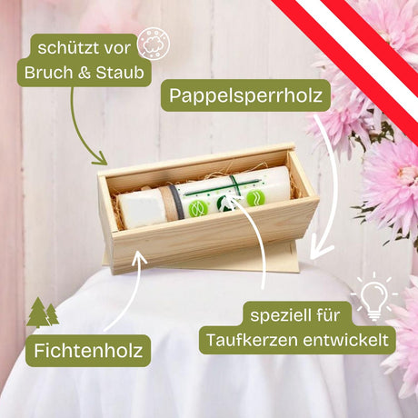 Ein Holzkästchen, das zum Schutz und zur Aufbewahrung einer Taufkerze dient.