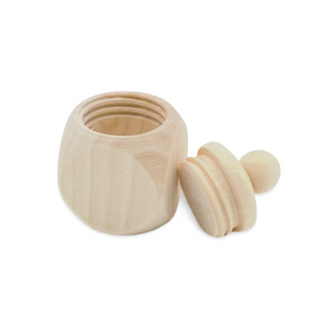 Holzbehälter in Nussform mit passendem Deckel, hellbeige Farbe und glatter Oberfläche.