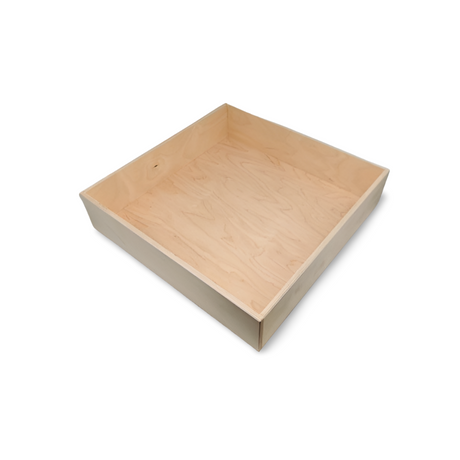 Leeres quadratisches Holztablett.